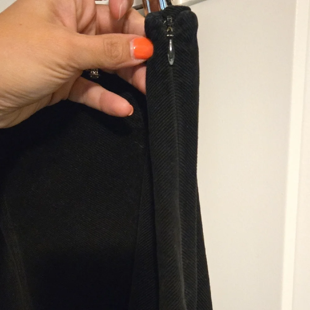 Jones New York Black Midi A-Line Skirt - Picture 4 of 6